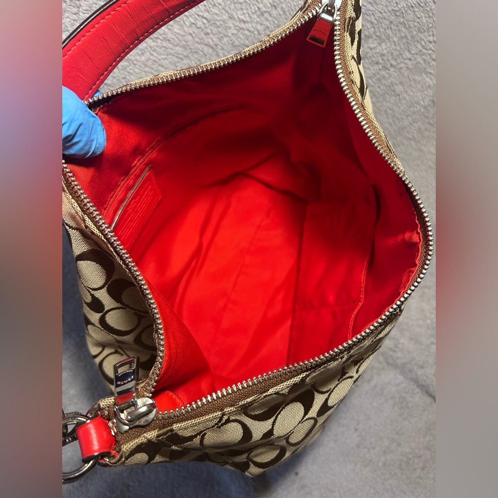 Coach Celeste Signature Hobo - Picture 13 of 15